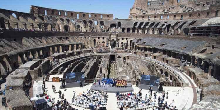 The new fa?ade of the Colosseum!