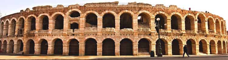 Visit and a guided tour of the Arena di Verona