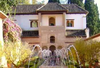Tour e visita guidata dell'Alhambra, Palazzi Nasridi e Generalife