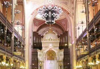 Jewish Ghetto and the Great Synagogue of Budapest Walking Tour