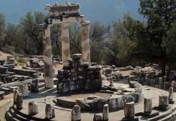 Delphi Walking Tour