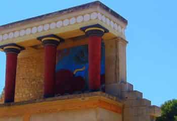 Palace of Knossos in Crete Walking Tour