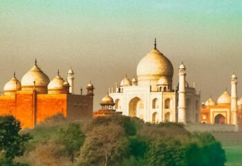 One-day tour to Agra and Taj Mahal